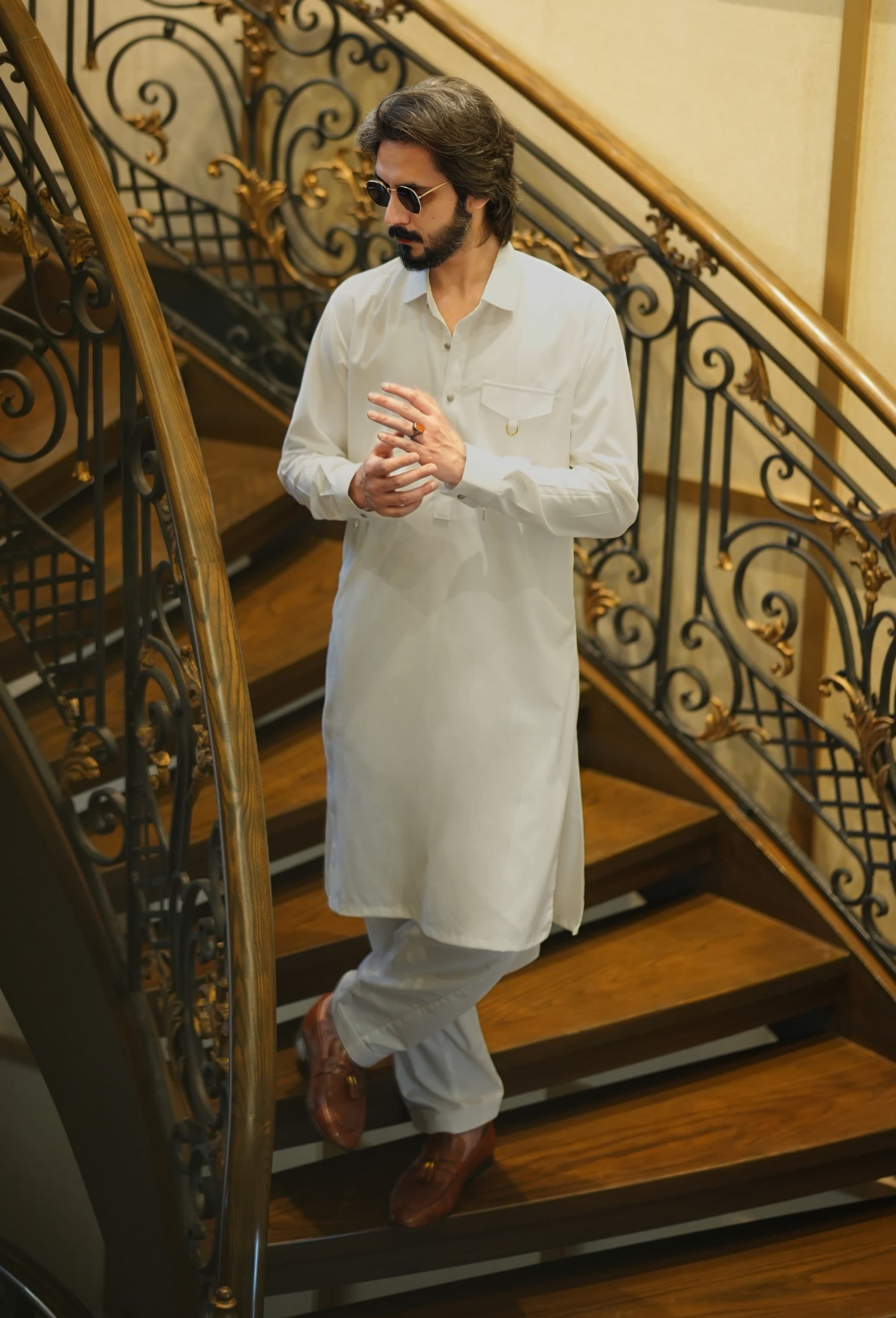 Floral White Kameez Shalwar