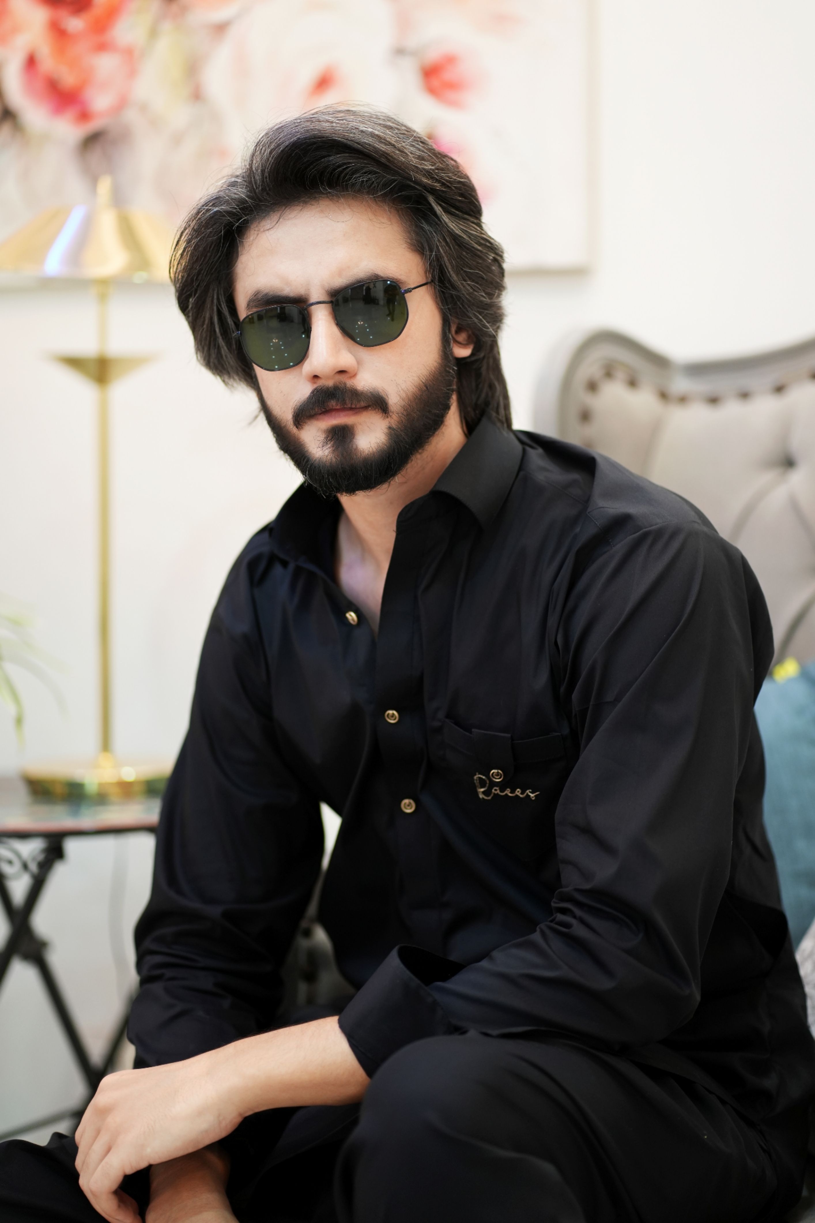 Raees Signature Black